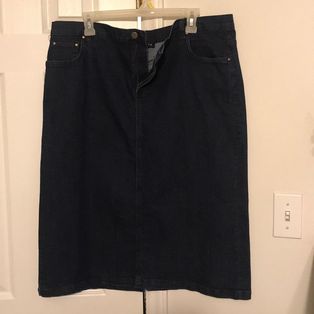 NWOT Denim Skirt